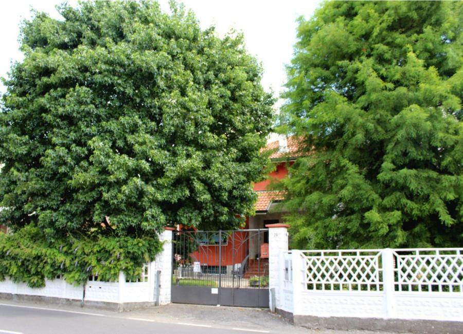 B&B Via Roma Чезате Экстерьер фото