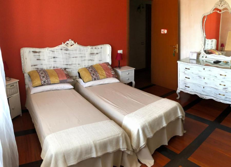 B&B Via Roma Чезате Экстерьер фото