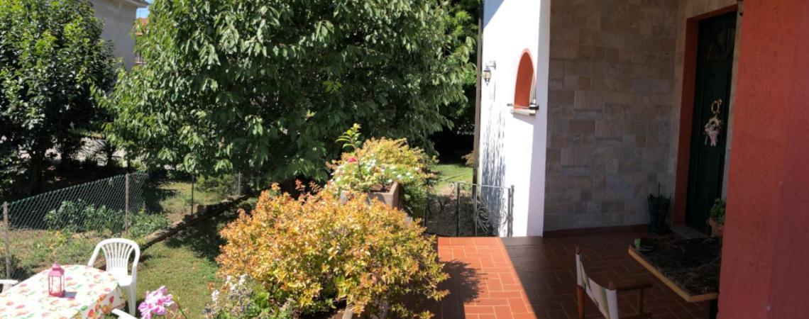 B&B Via Roma Чезате Экстерьер фото